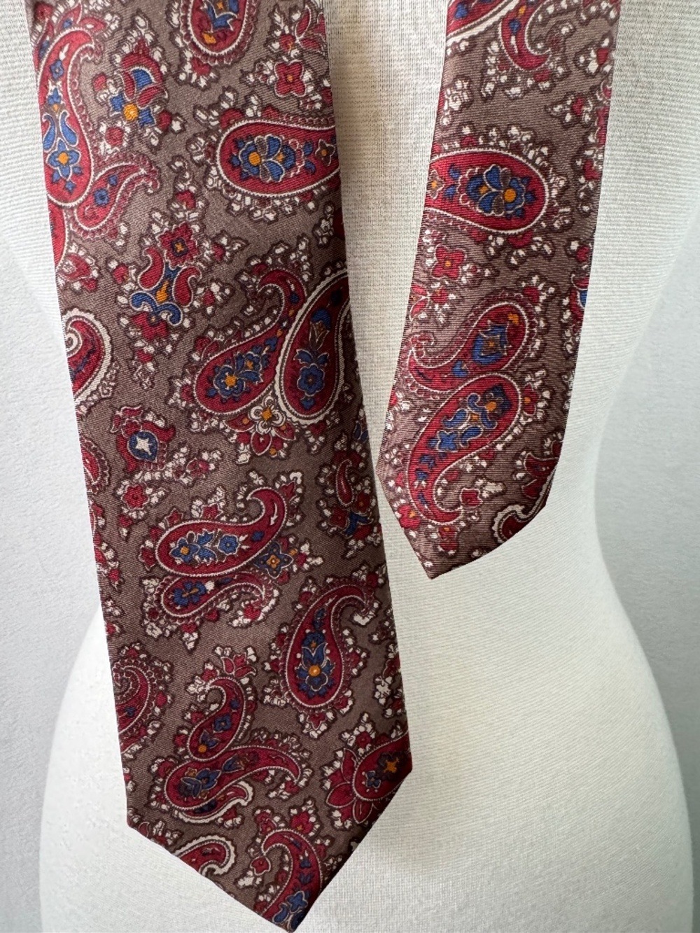 Frame Silk Brown Paisley Tie with Red and Blue Motifs